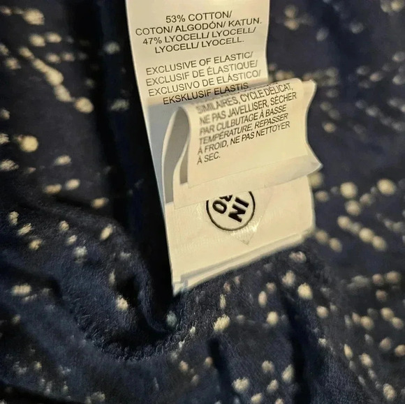 Lucky Brand Women's Size Large Navy Printed Smocked Cotton Modal Blouse Blue - Picture 8 of 8